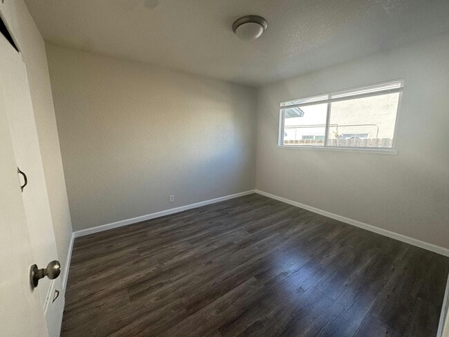 Building Photo - 4571 Alhambra Dr