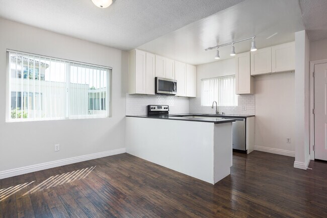 Foto del edificio - 10804 Otsego St