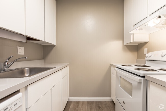 Interior Photo - Villages at Pacifica