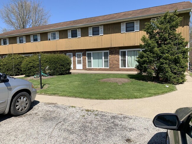 Foto del edificio - 601 E Main St