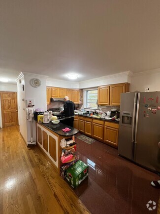 Building Photo - 144-48 28th Ave