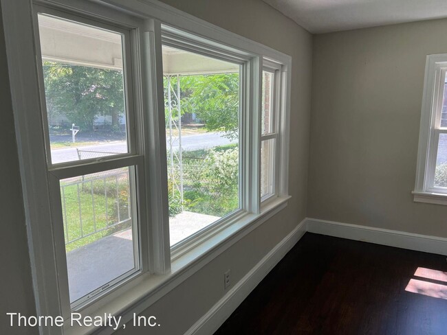 Building Photo - 3 br, 1 bath House - 1612 Davis Street