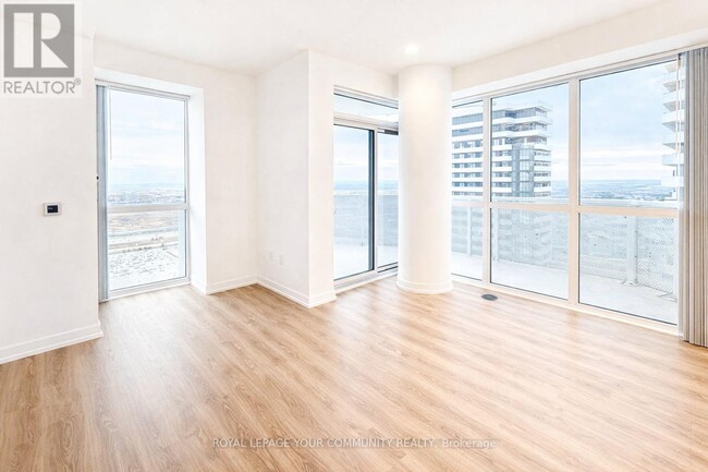 Photo du bâtiment - 8 Interchange Wy