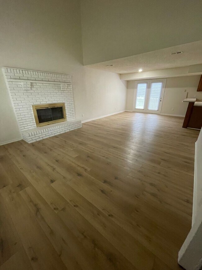 Foto del edificio - 3616-3618 Hermitage Rd.