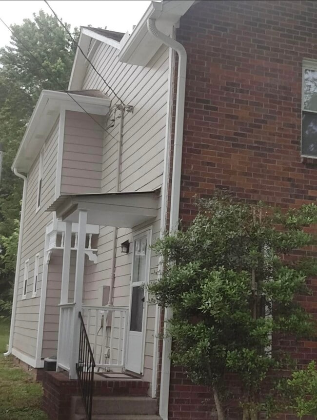 Building Photo - 4820 Catskill Dr