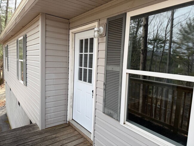 Foto del edificio - East AVL - Wooded Lot, Three Bedrooms