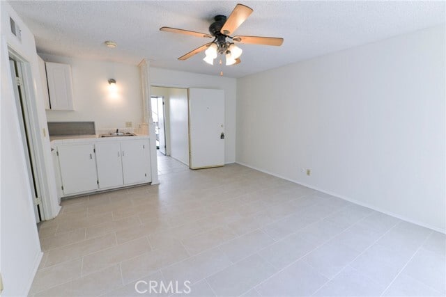 Building Photo - 207 W Mariposa