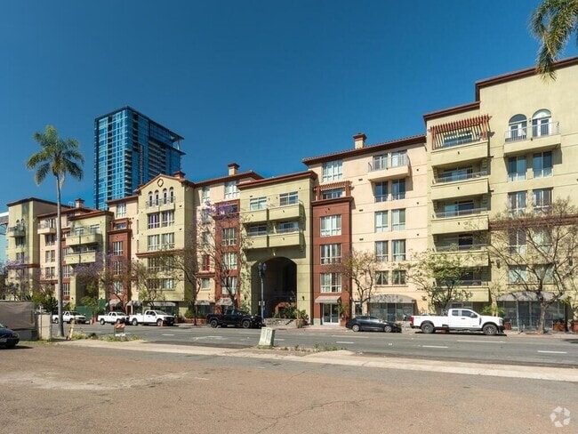 Building Photo - 1501 Front St