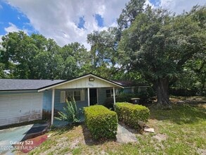Building Photo - 6526 Ribault Rd