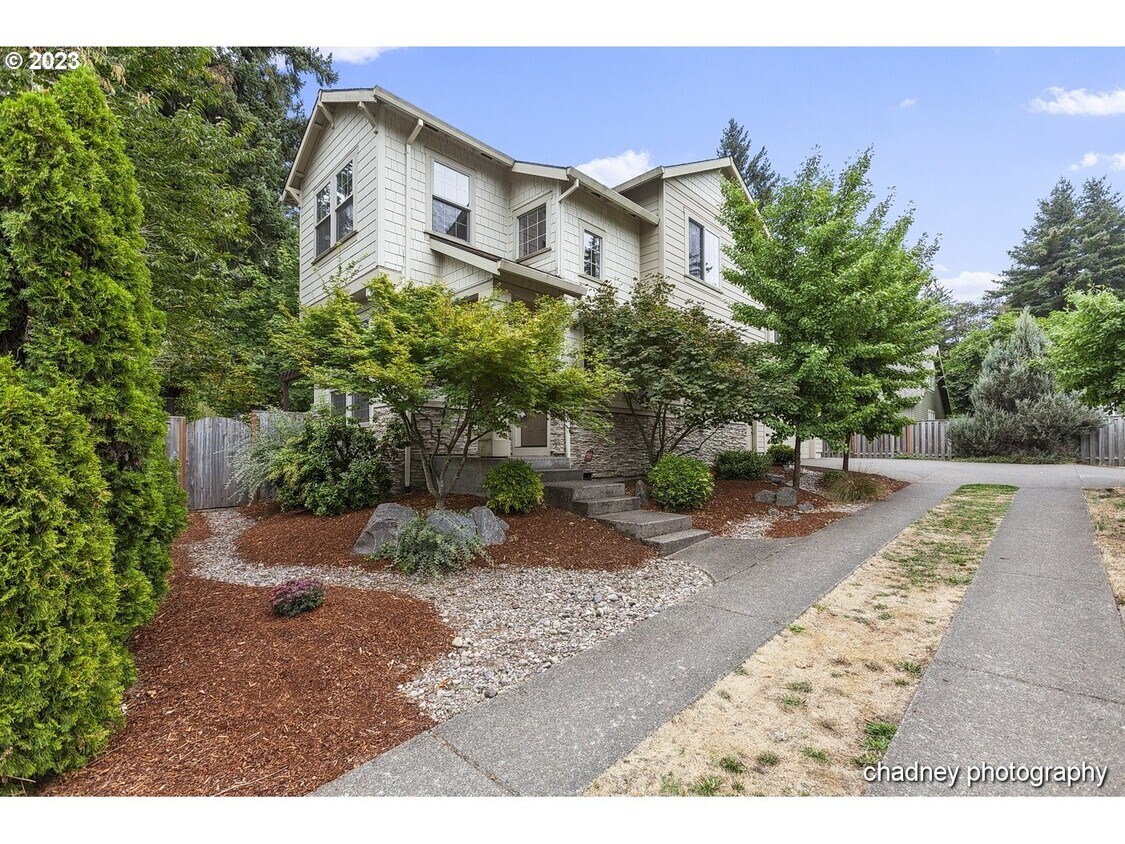 5406 SW Taylors Ferry Rd, Portland, OR 97219 House Rental in Portland