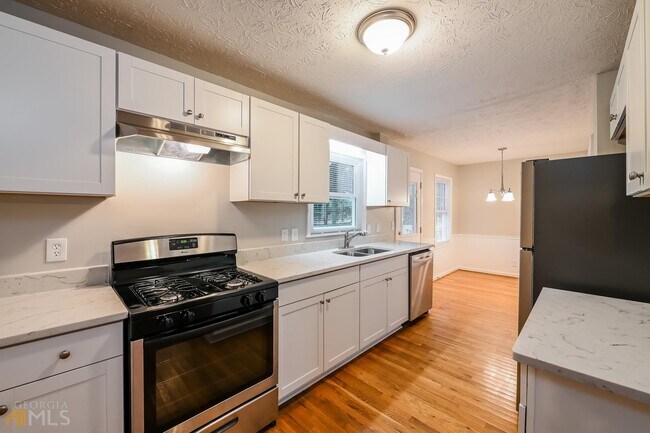 Foto del edificio - 2633 Ashworth Cir