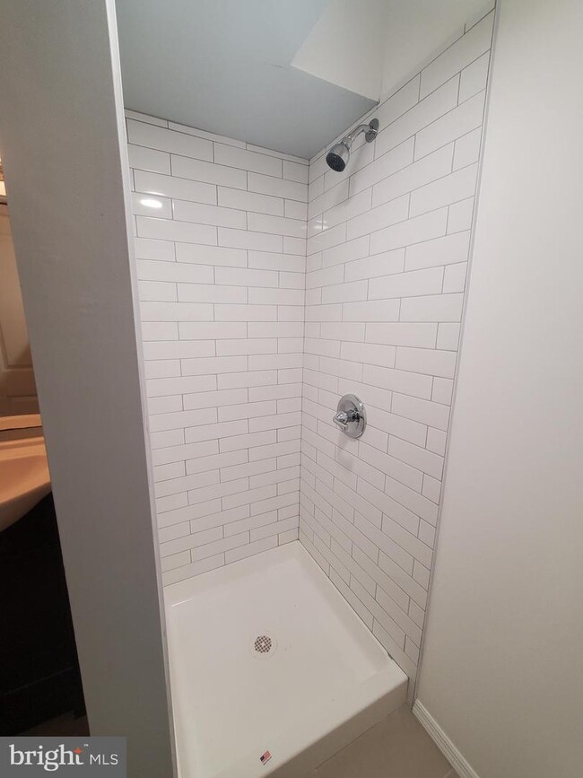 Foto del edificio - 5052 Walnut St