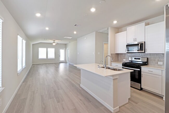 Building Photo - 2611 Cactus Rnch Ln