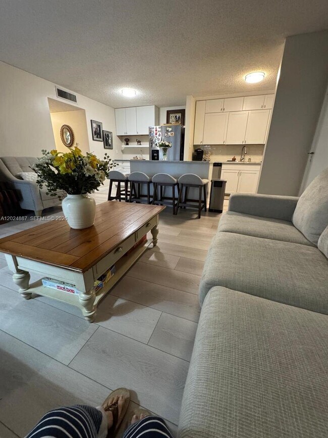 Foto del edificio - 10425 E Clairmont Cir