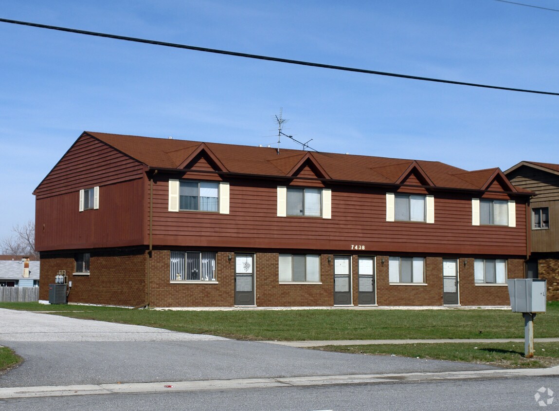 Foto del edificio - 7434 Whitcomb St