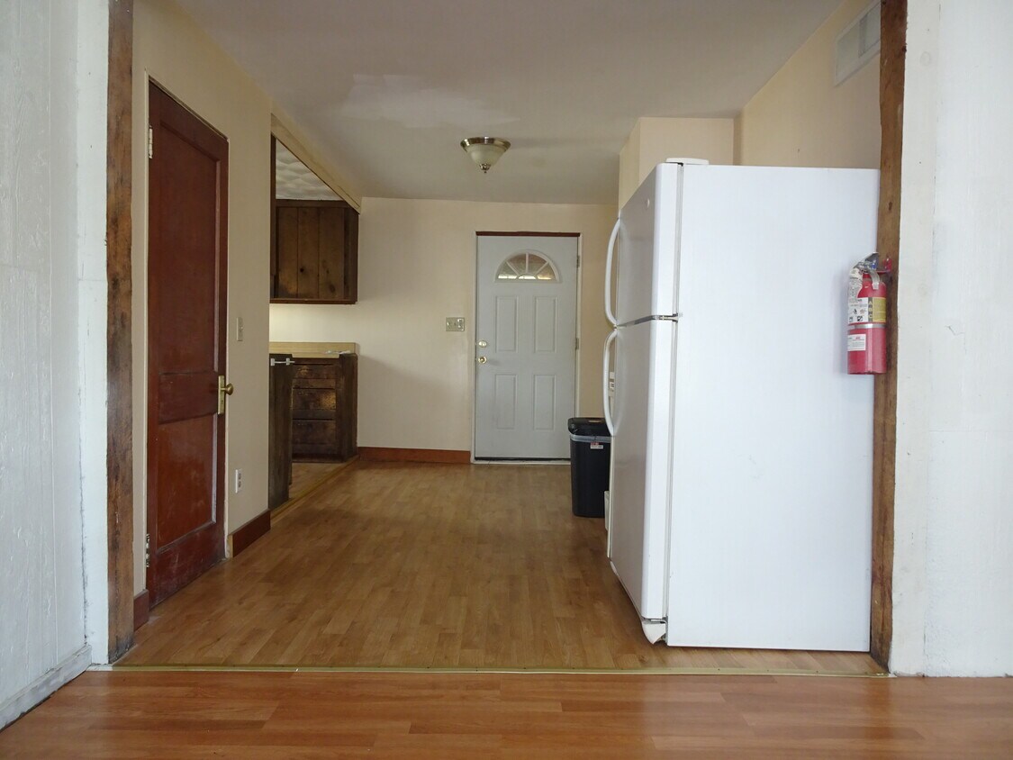 Kitchen - 1 Waverly St