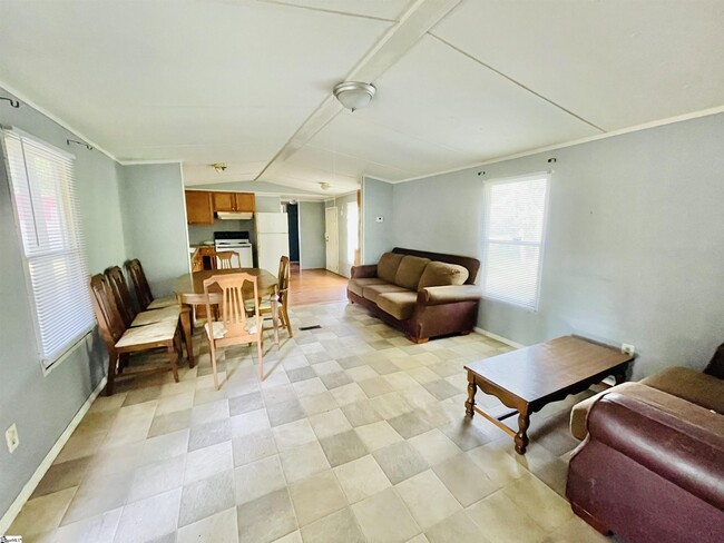 Building Photo - 106 Bonefield Dr