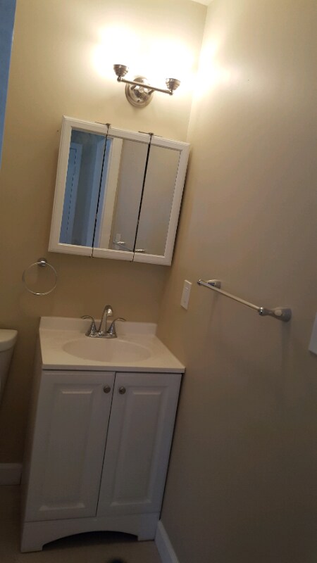 Building Photo - 1001 N Bentalou St