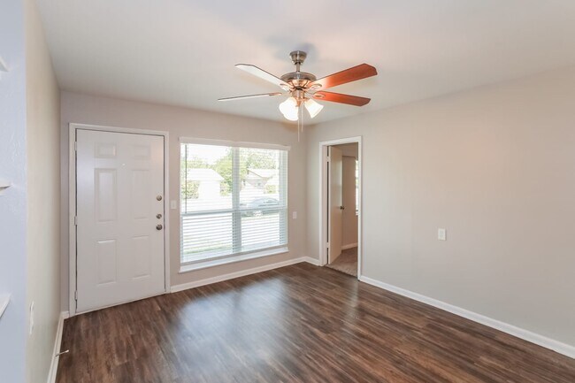 Building Photo - 6308 Basswood
