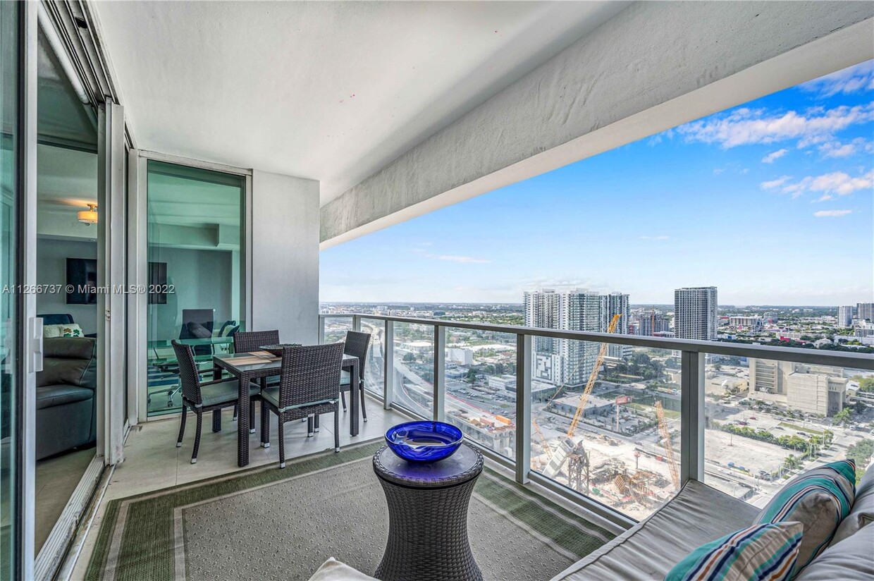 1040 Biscayne Blvd Unit 3005, Miami, FL 33132 Condo for Rent in