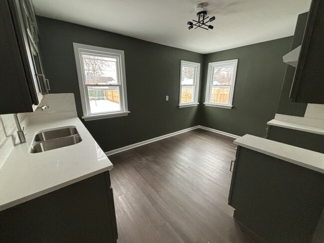 Building Photo - 5055 Adams St