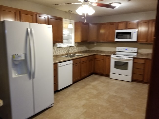 Photo - 413 Pine St House