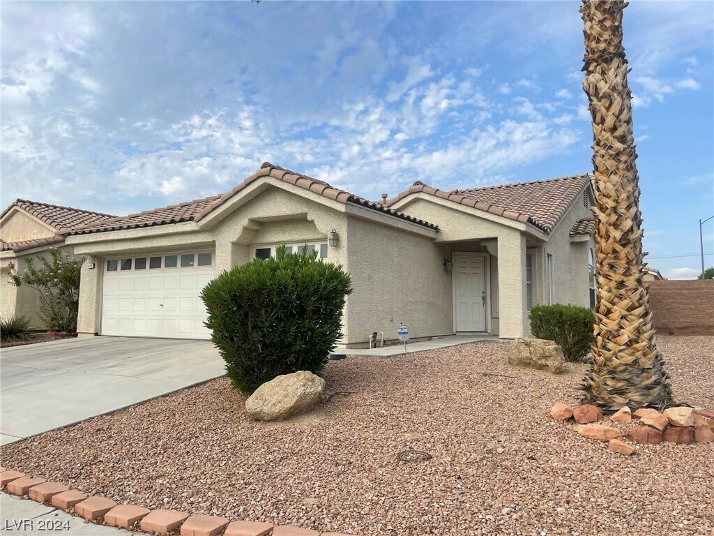 Primary Photo - 3429 Steppe St