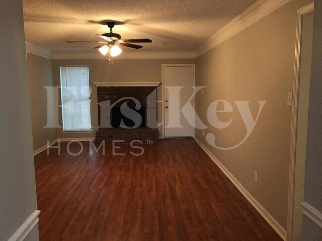 Building Photo - 6418 S Fawn Hollow Cir