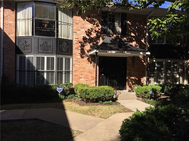 Building Photo - 6331 Bandera Ave