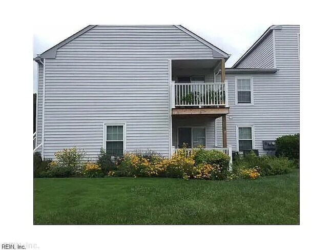 Building Photo - 2141 Sanctuary Ct