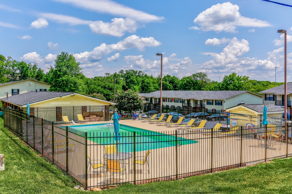 Easton Apartments Madison, TN