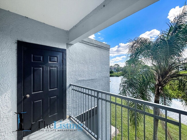 Foto del edificio - 3714 Palm Desert Ln