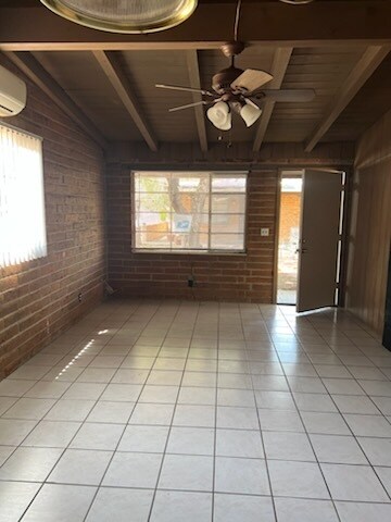 Building Photo - 2541 E Elm St