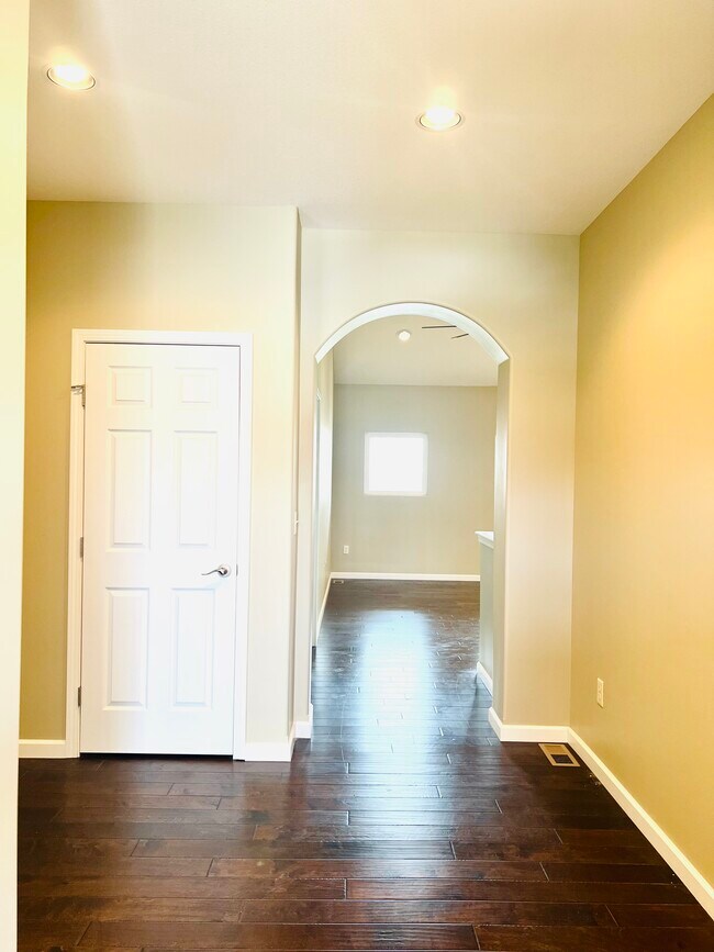 Foto del edificio - 1827 N 127th St E