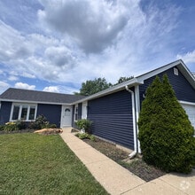Building Photo - 828 Huron Ct