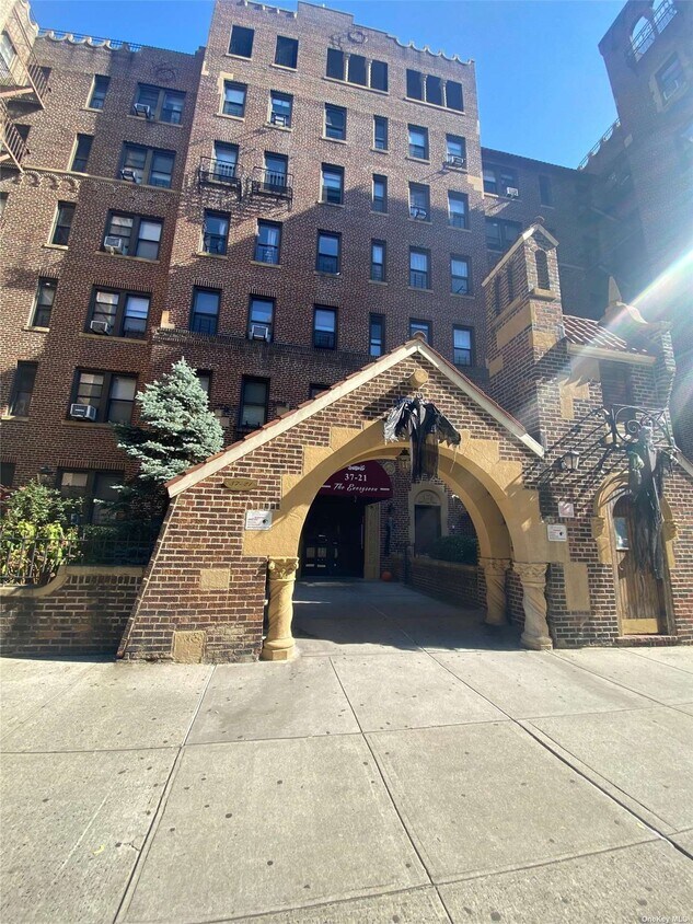 Primary Photo - 37-21 80th St