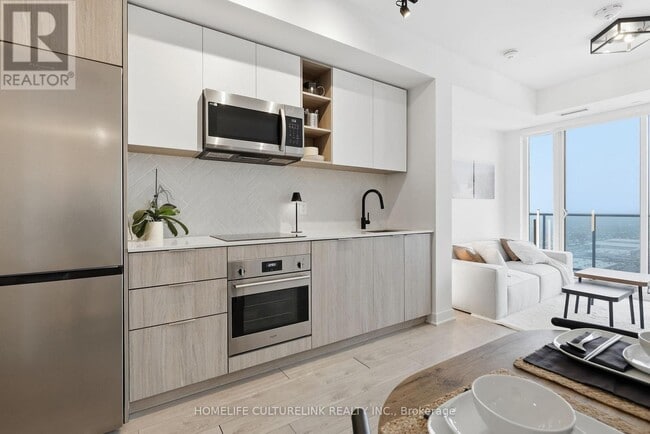 Building Photo - 36 Zorra St