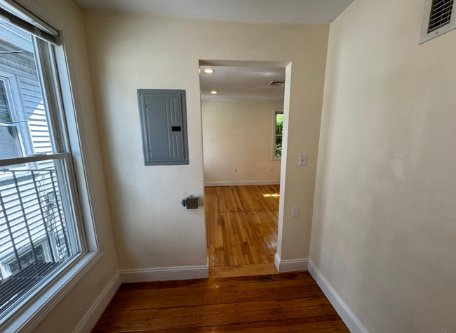 Building Photo - 10 Cheever Ct