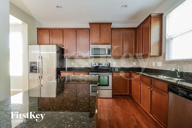 Building Photo - 1226 Golden Eagle Dr