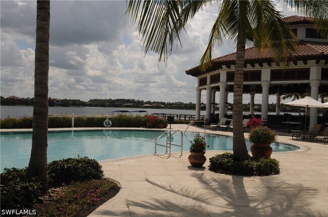 Foto del edificio - 10541 Marino Pointe Drive
