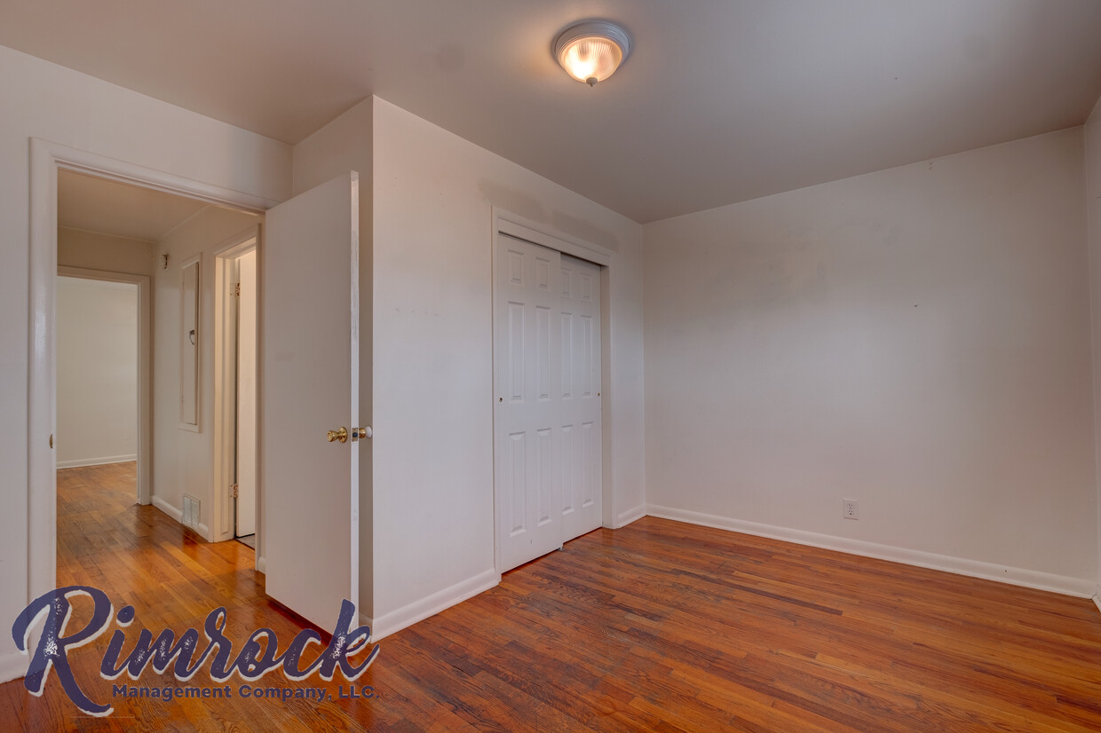 Foto principal - 1810 Hyview Dr.