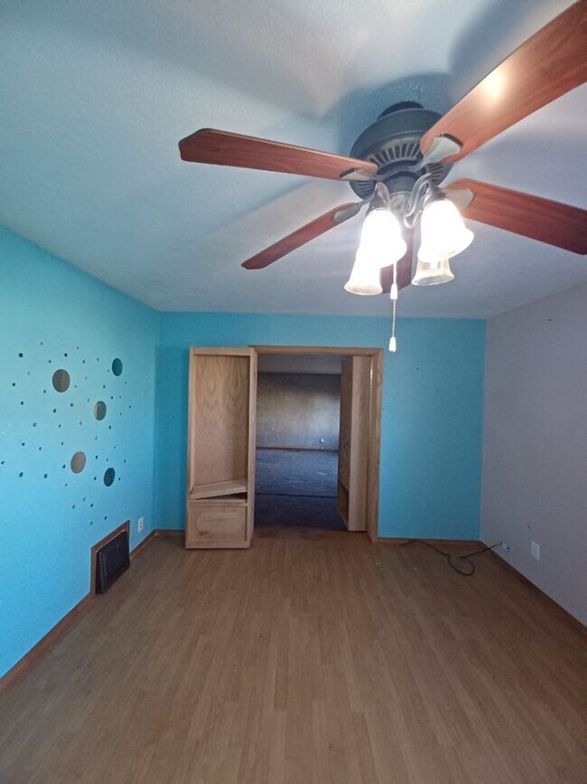 Foto del edificio - 3 bed, 2 bath
