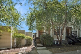 Building Photo - 3252 Thayer St