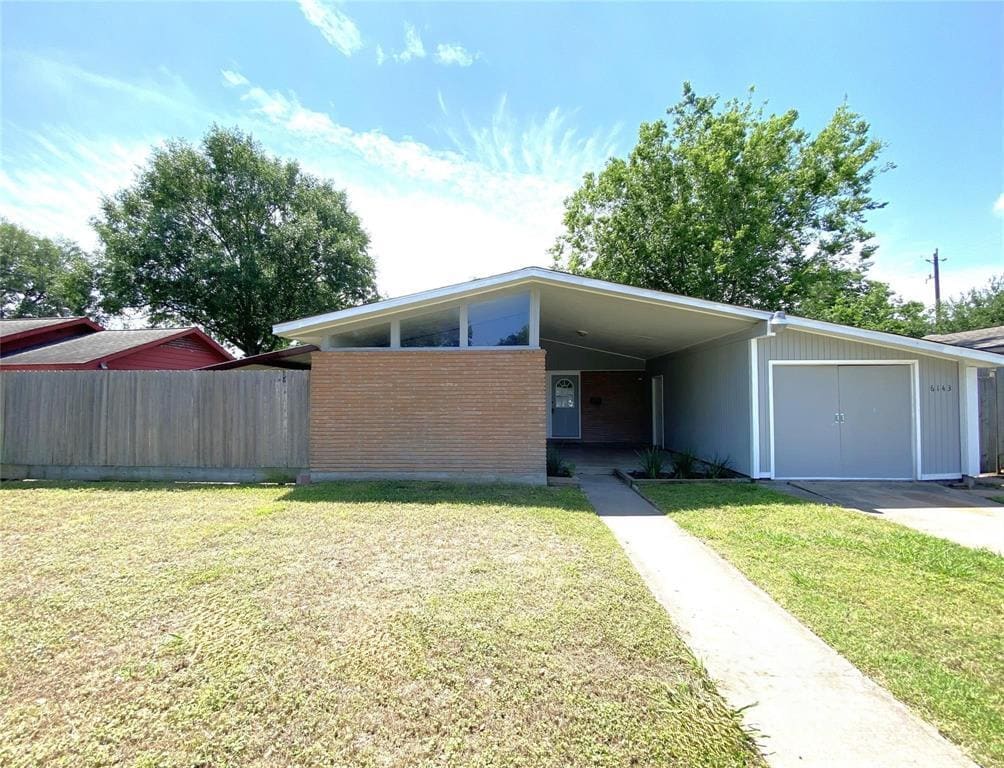 Primary Photo - 6143 Grape St