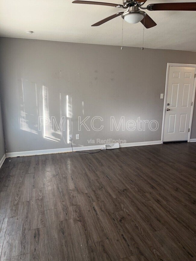 Foto del edificio - 8304 E 110 Terrace