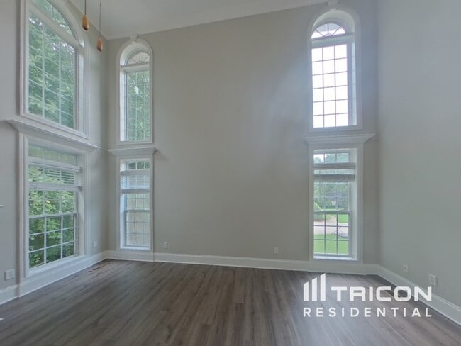 Foto del edificio - 110 Johns Creek Ln