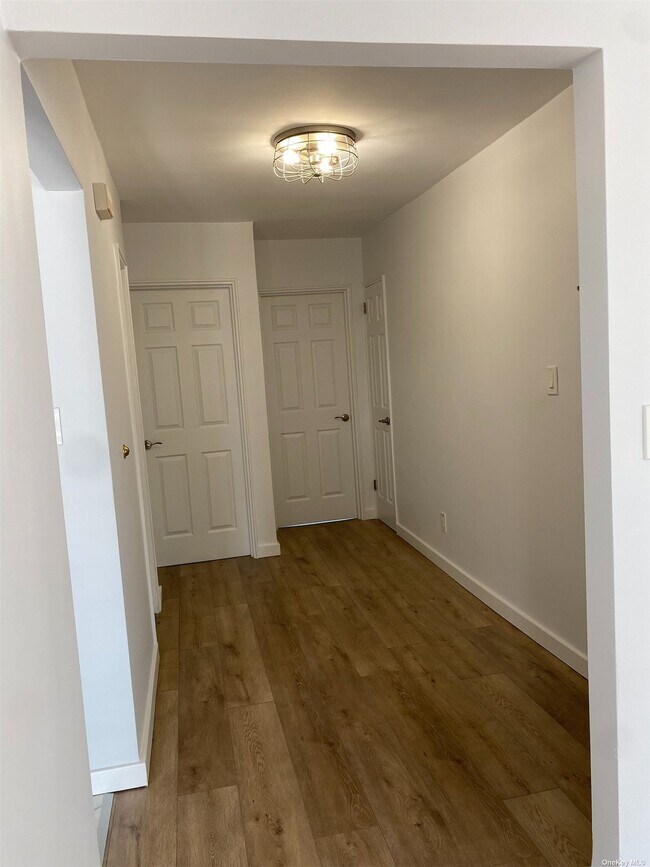 Foto del edificio - 32-09 75th St