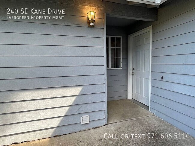 Photo - 240 SE Kane Dr Apartment