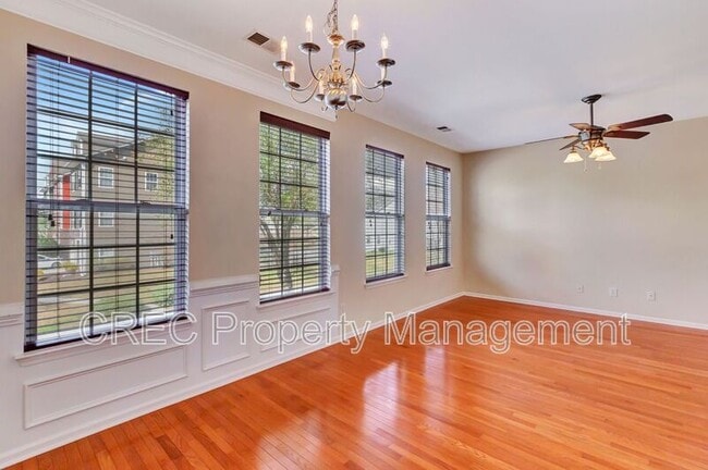 Foto del edificio - 9161 Parlor Dr