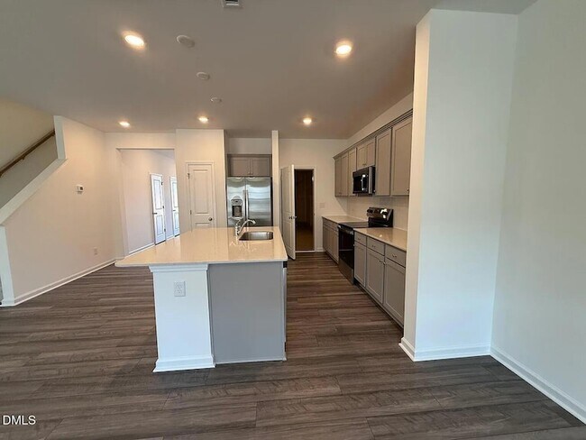 Foto del edificio - 205 Lily Patch Ln